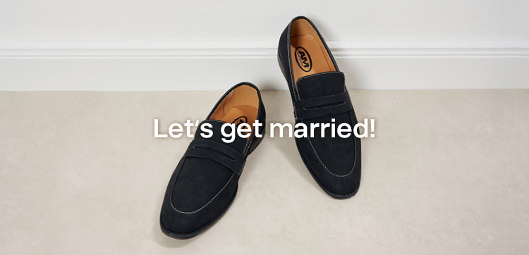 Let&apos;s get married!  Mocassins