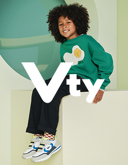 Happy kid with Vty Sneaker